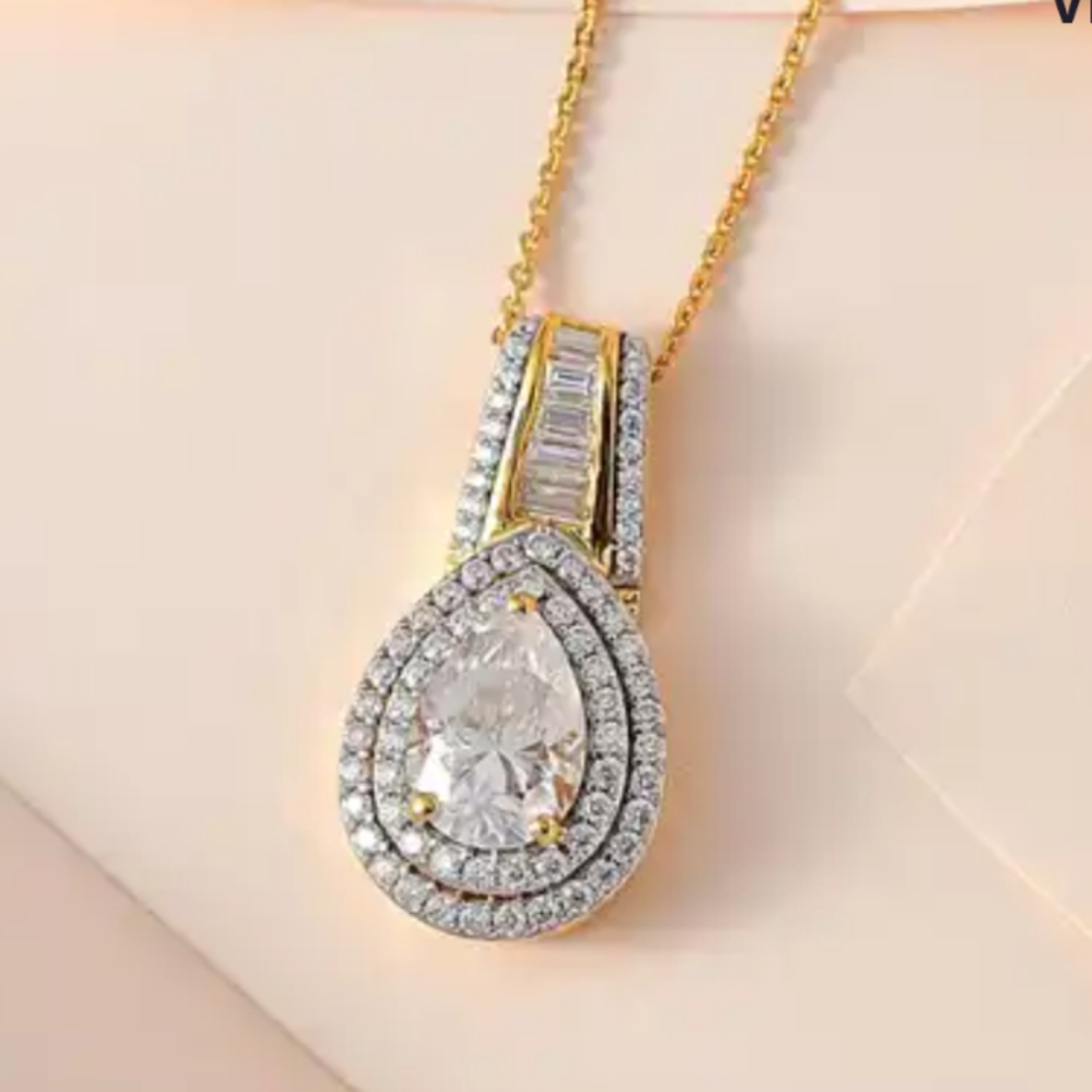 Brand new moissanite necklace